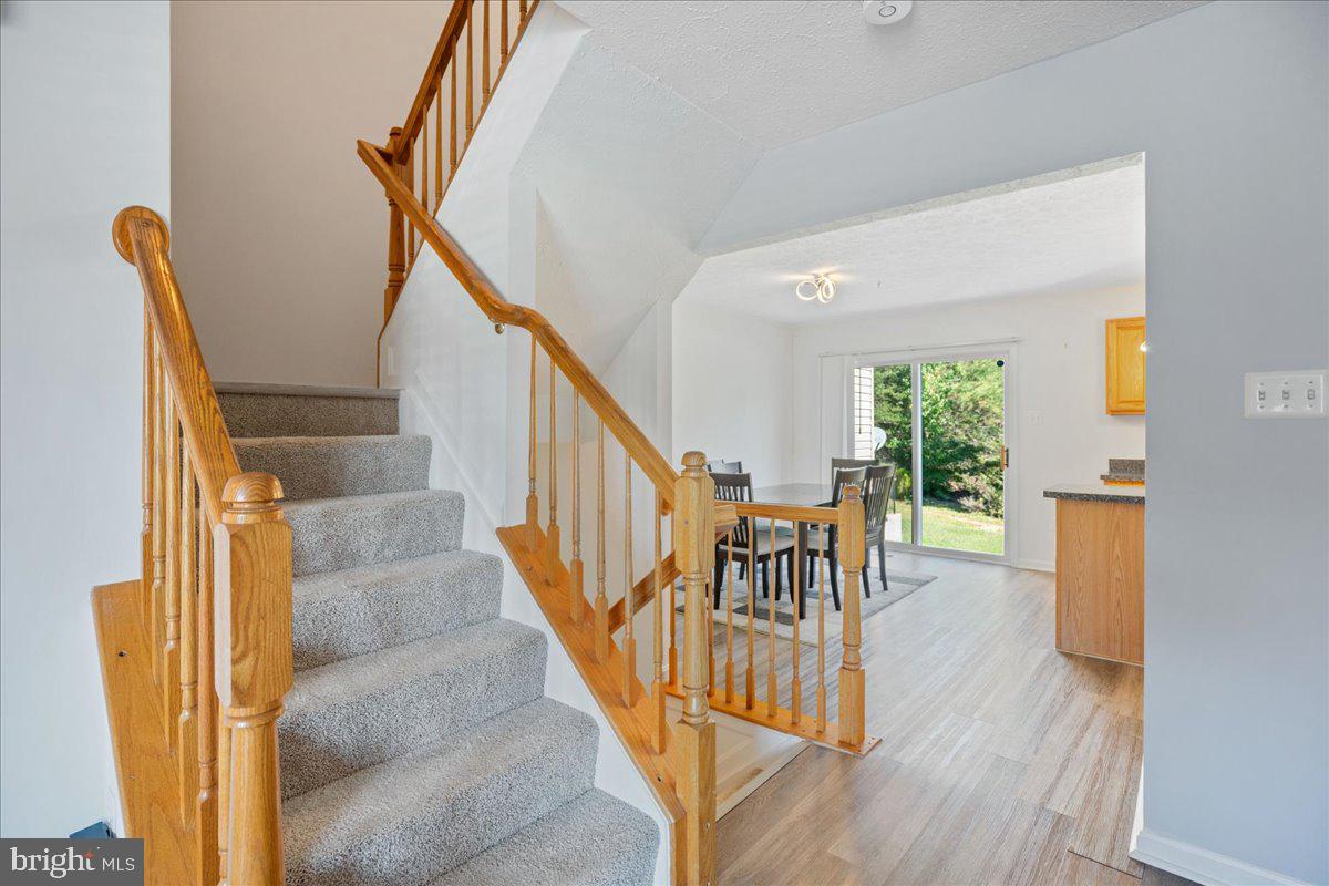 AUTUMN RUN - Residential Lease