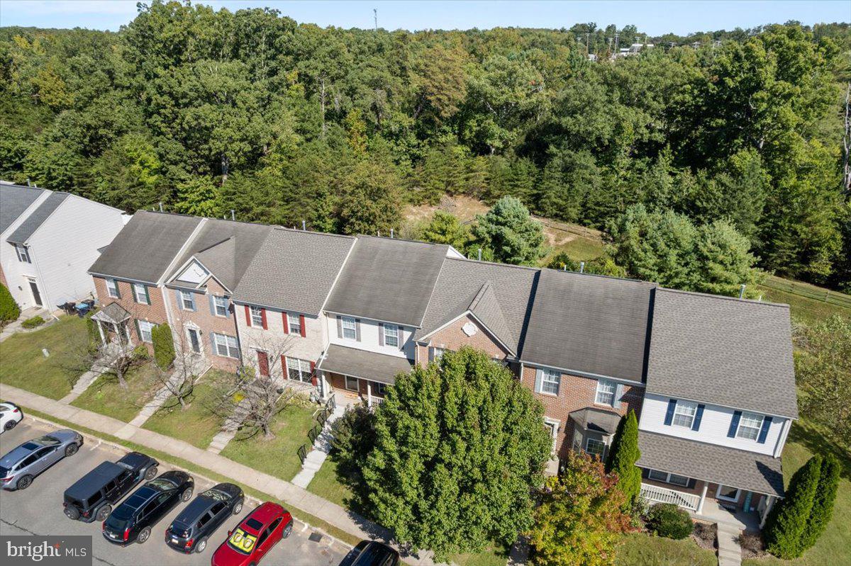 AUTUMN RUN - Residential Lease