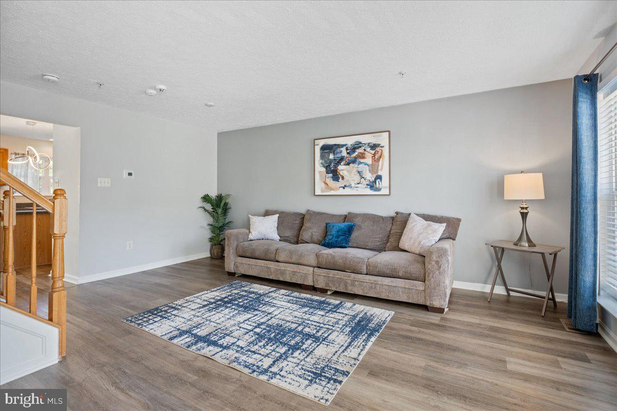 AUTUMN RUN - Residential Lease