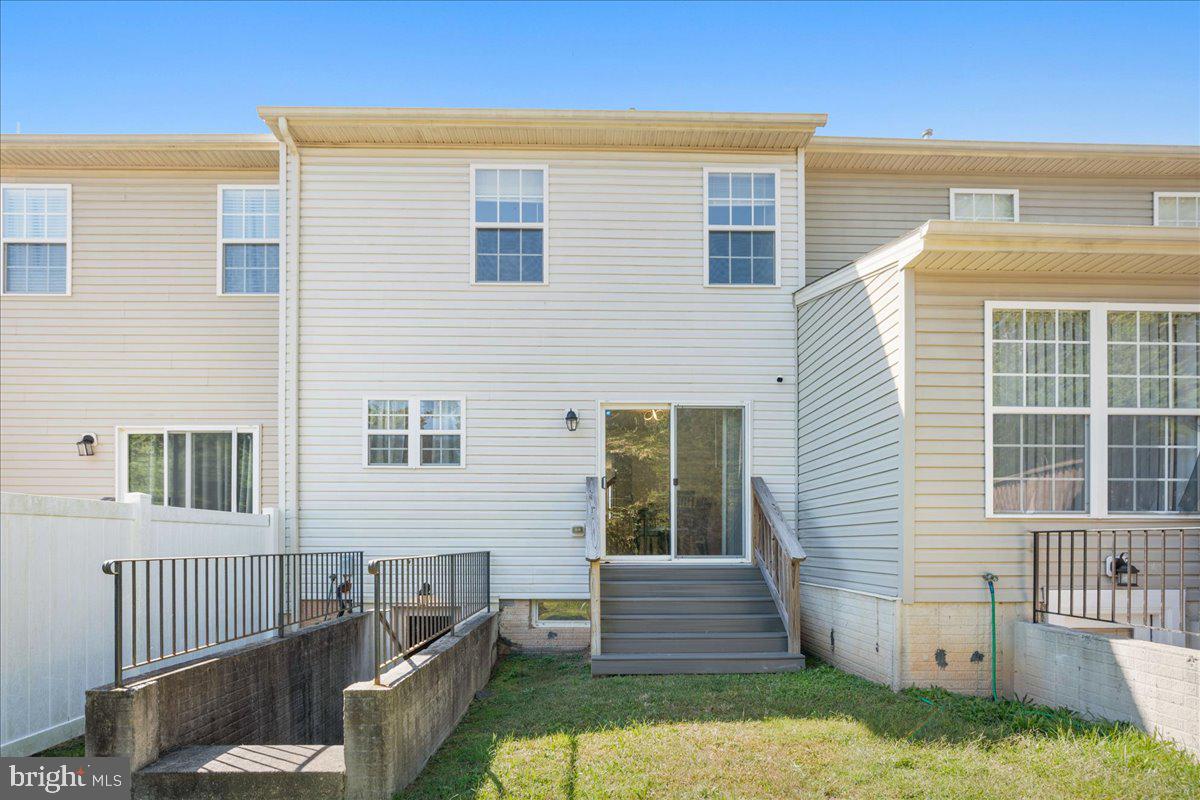 AUTUMN RUN - Residential Lease