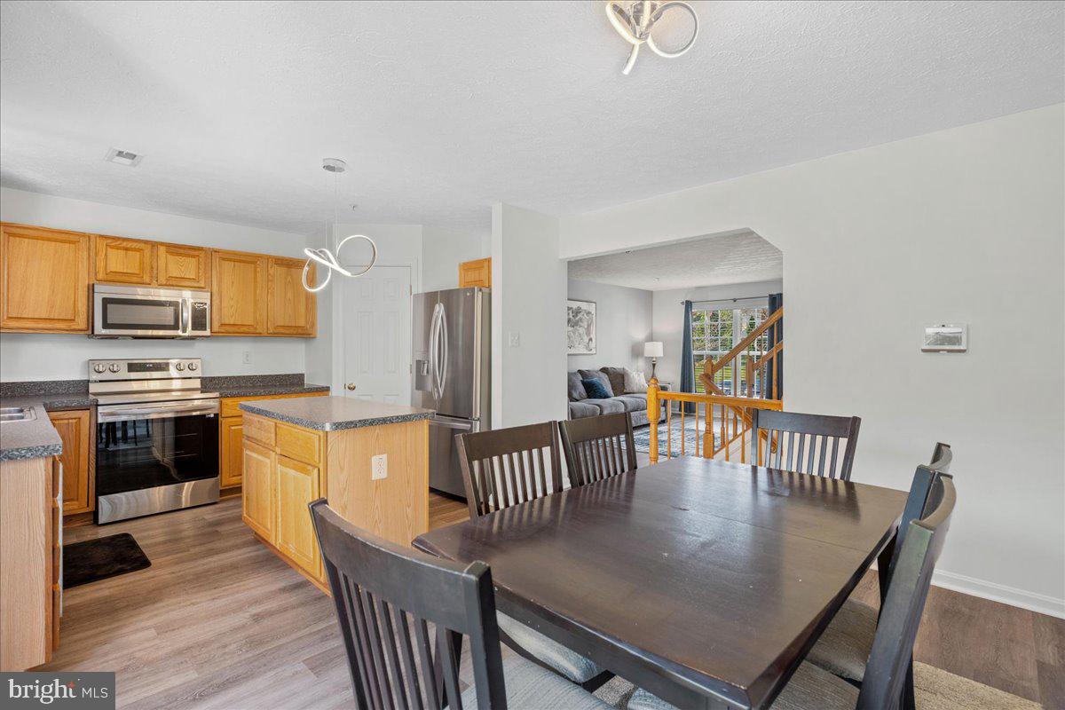 AUTUMN RUN - Residential Lease