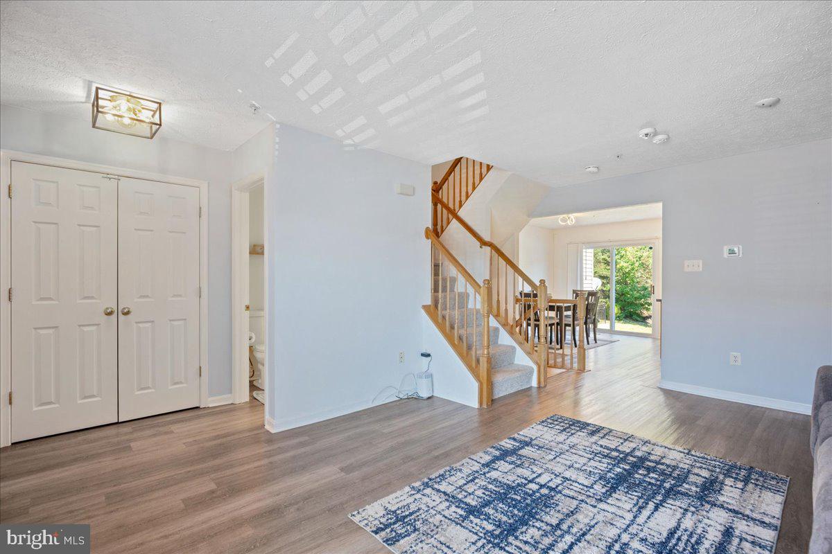 AUTUMN RUN - Residential Lease