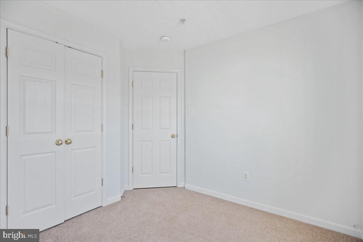 AUTUMN RUN - Residential Lease