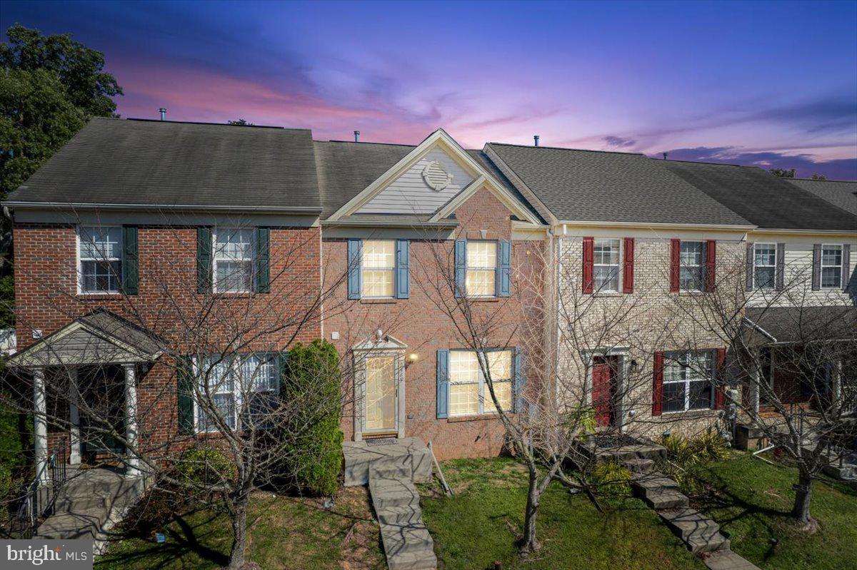 AUTUMN RUN - Residential Lease