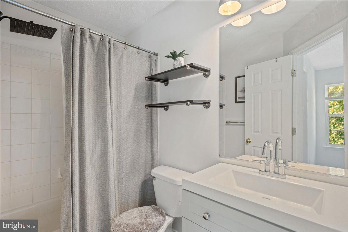 AUTUMN RUN - Residential Lease