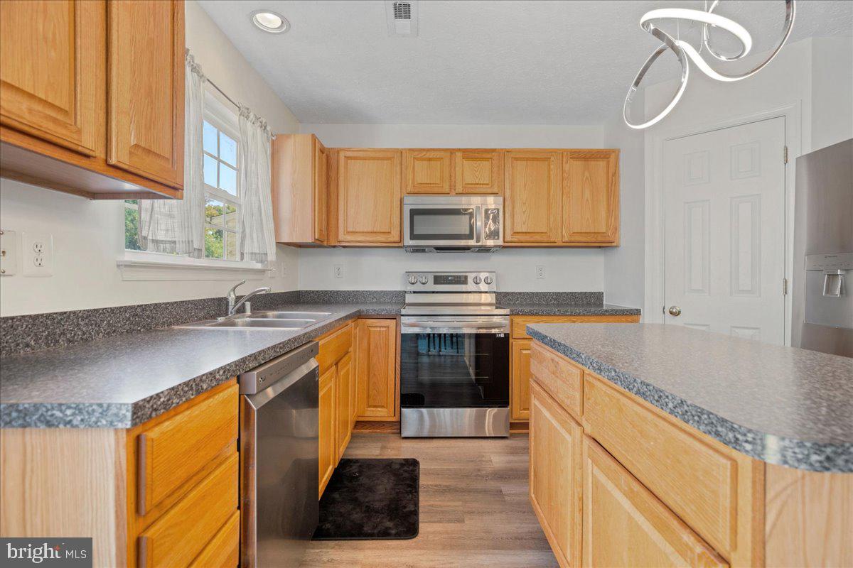 AUTUMN RUN - Residential Lease