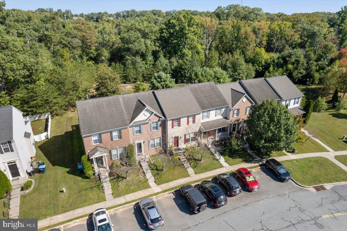 AUTUMN RUN - Residential Lease