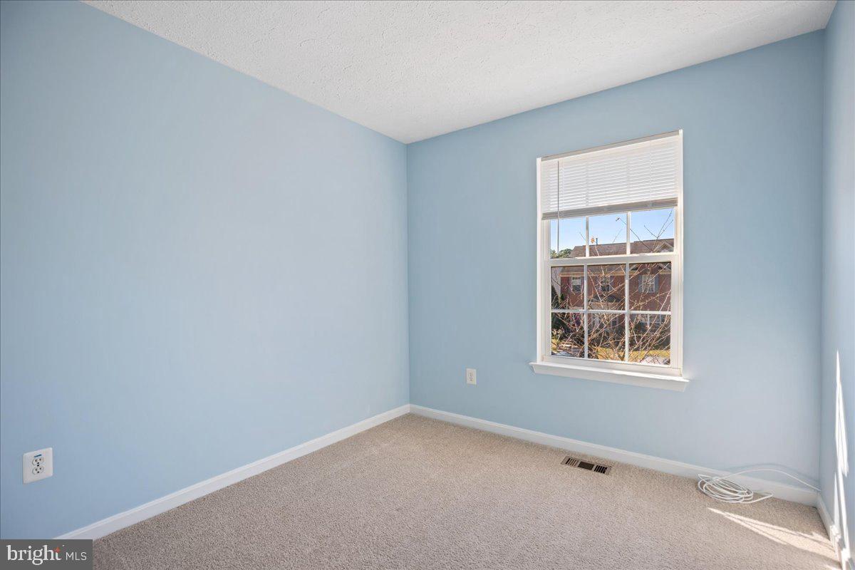 AUTUMN RUN - Residential Lease