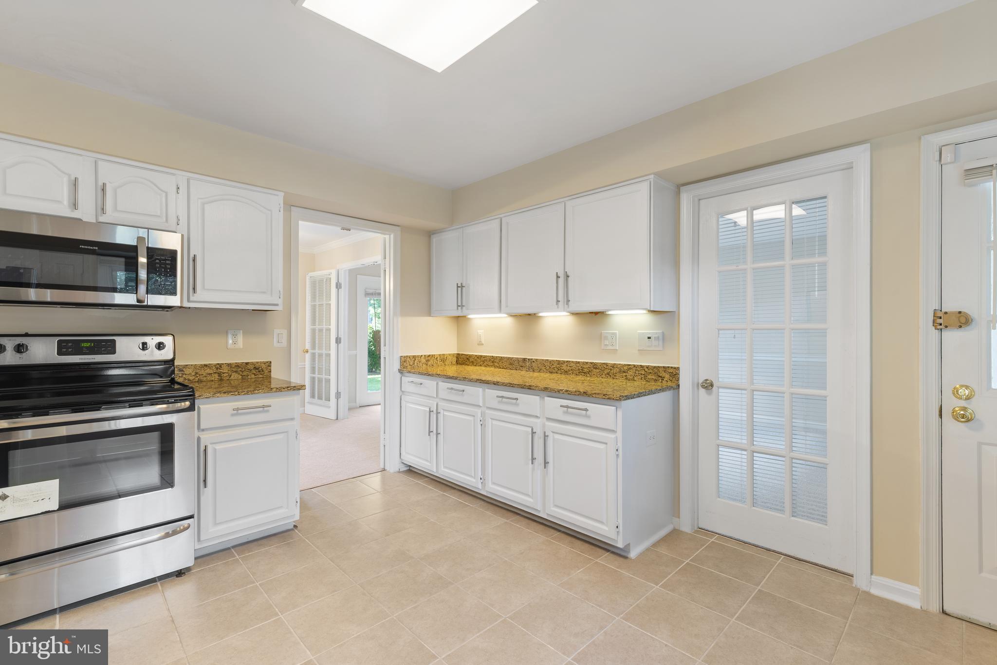 SAYBROOKE - Residential Lease