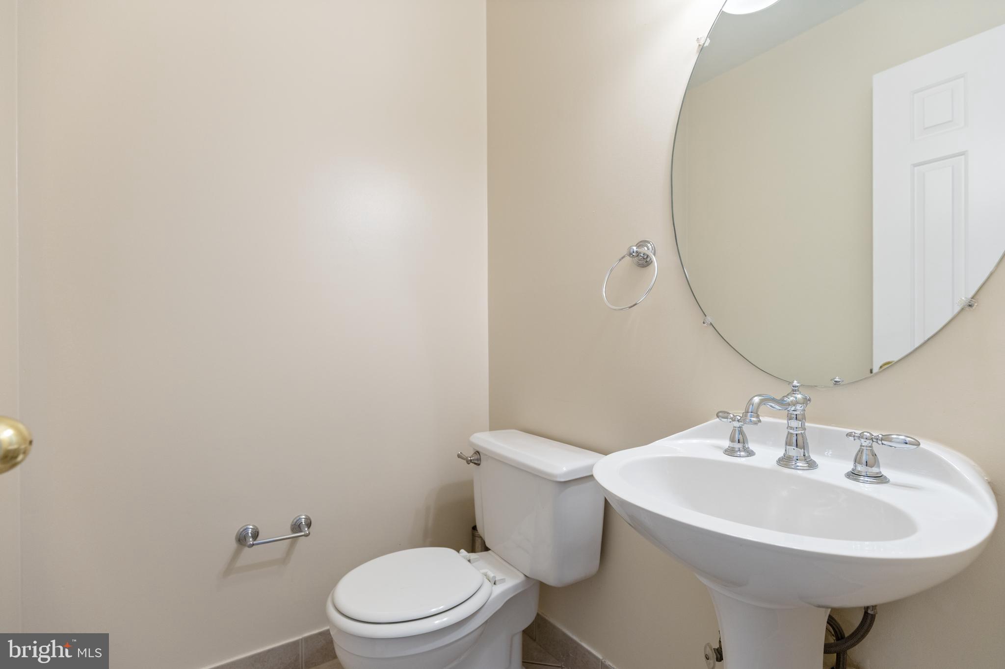 SAYBROOKE - Residential Lease