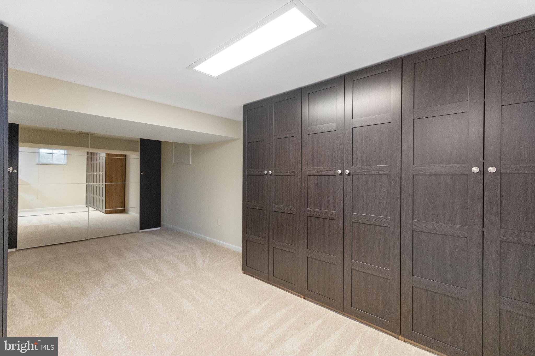 SAYBROOKE - Residential Lease