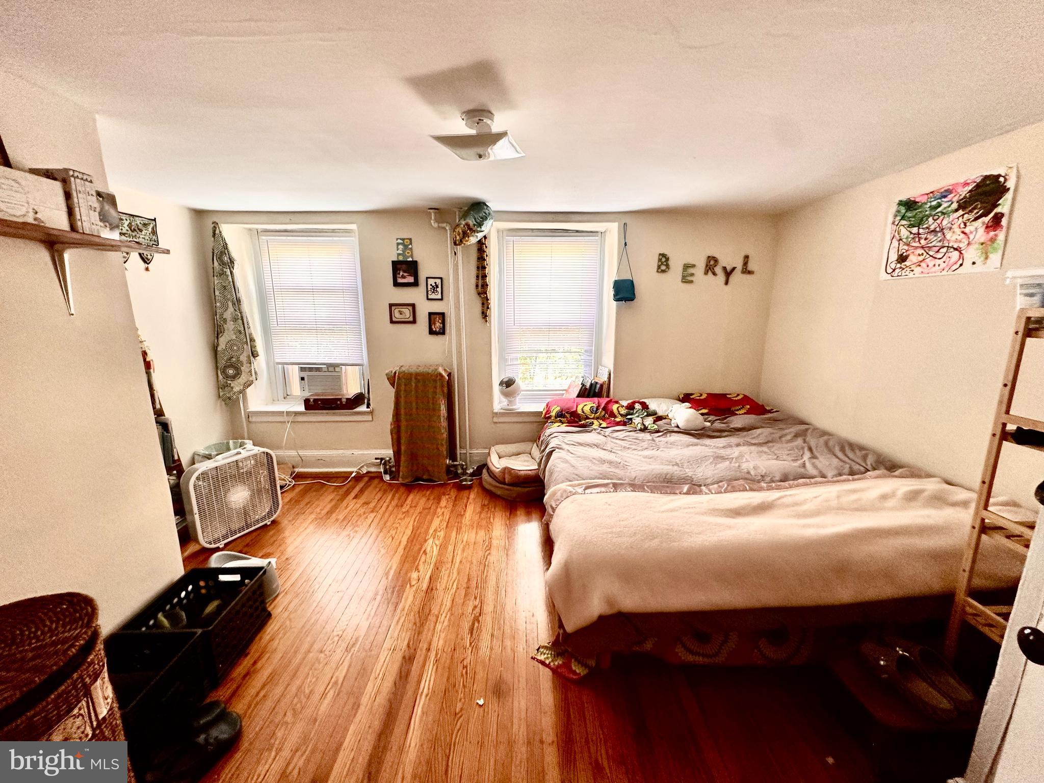 EAST FALLS - Residential Lease