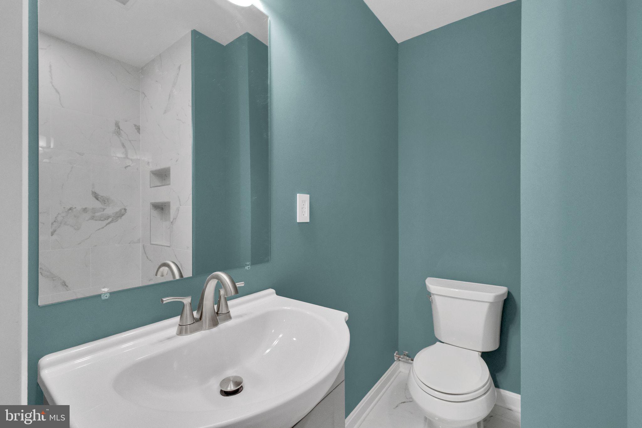 PINEWOOD HILL - Residential