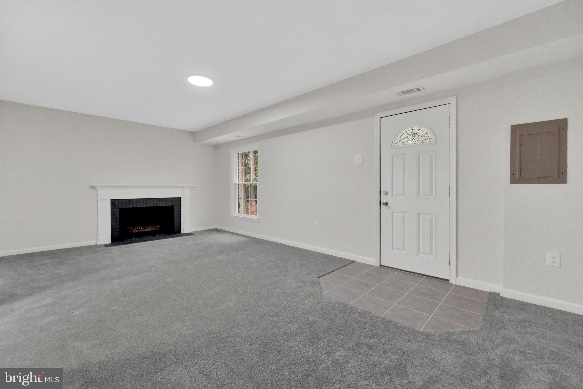 PINEWOOD HILL - Residential