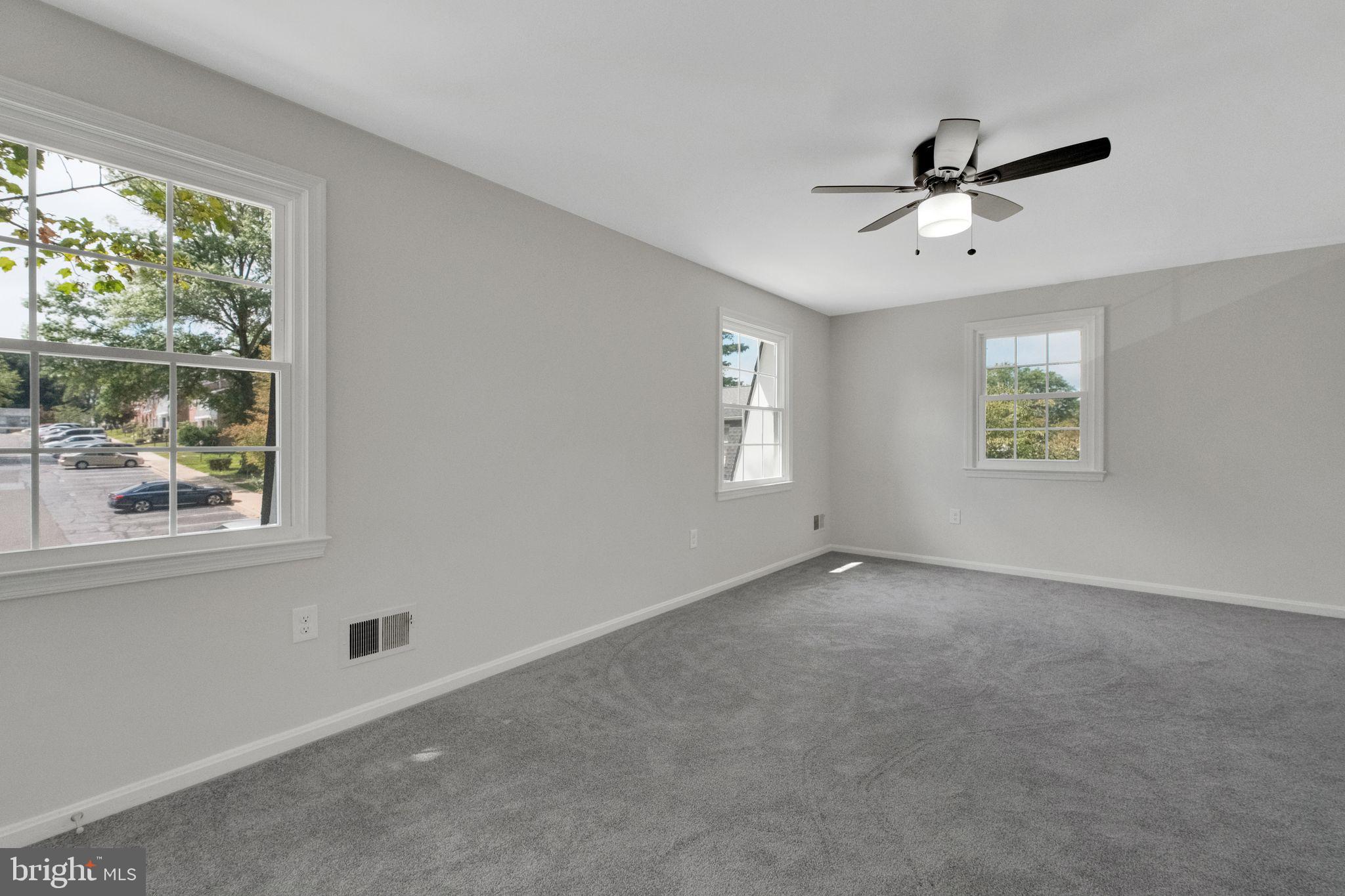 PINEWOOD HILL - Residential