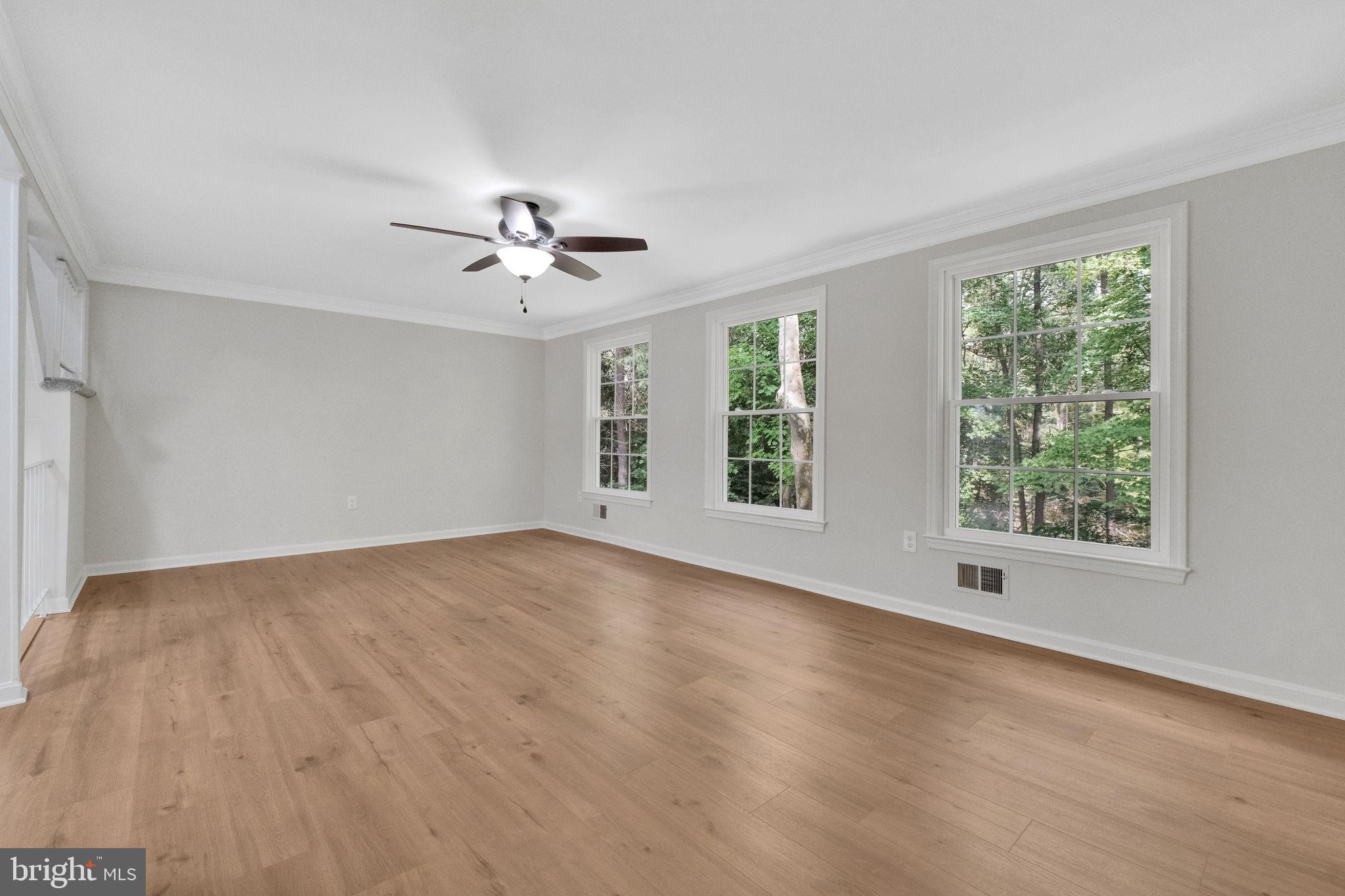 PINEWOOD HILL - Residential