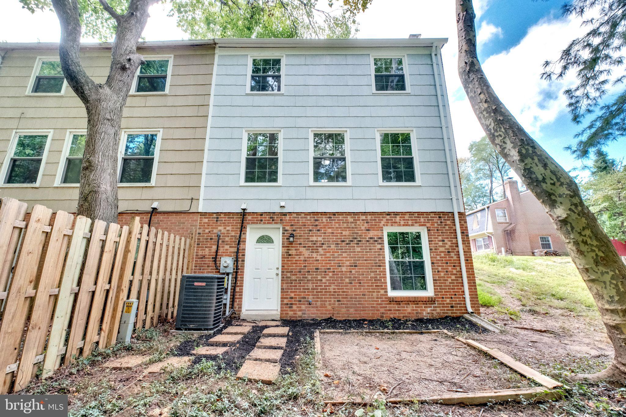 PINEWOOD HILL - Residential