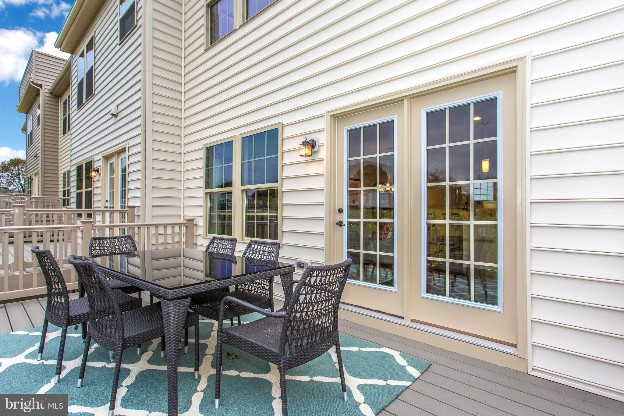 OAKDALE VILLAGE - Residential