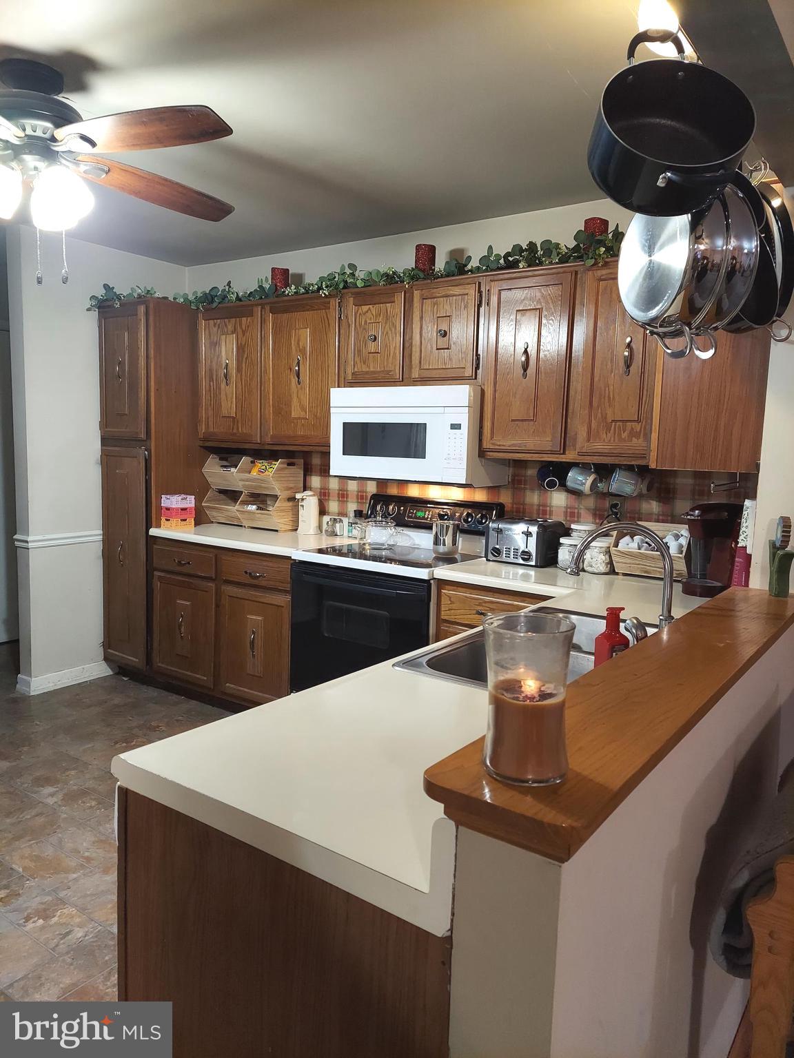 DEER PATH WOODS - Residential