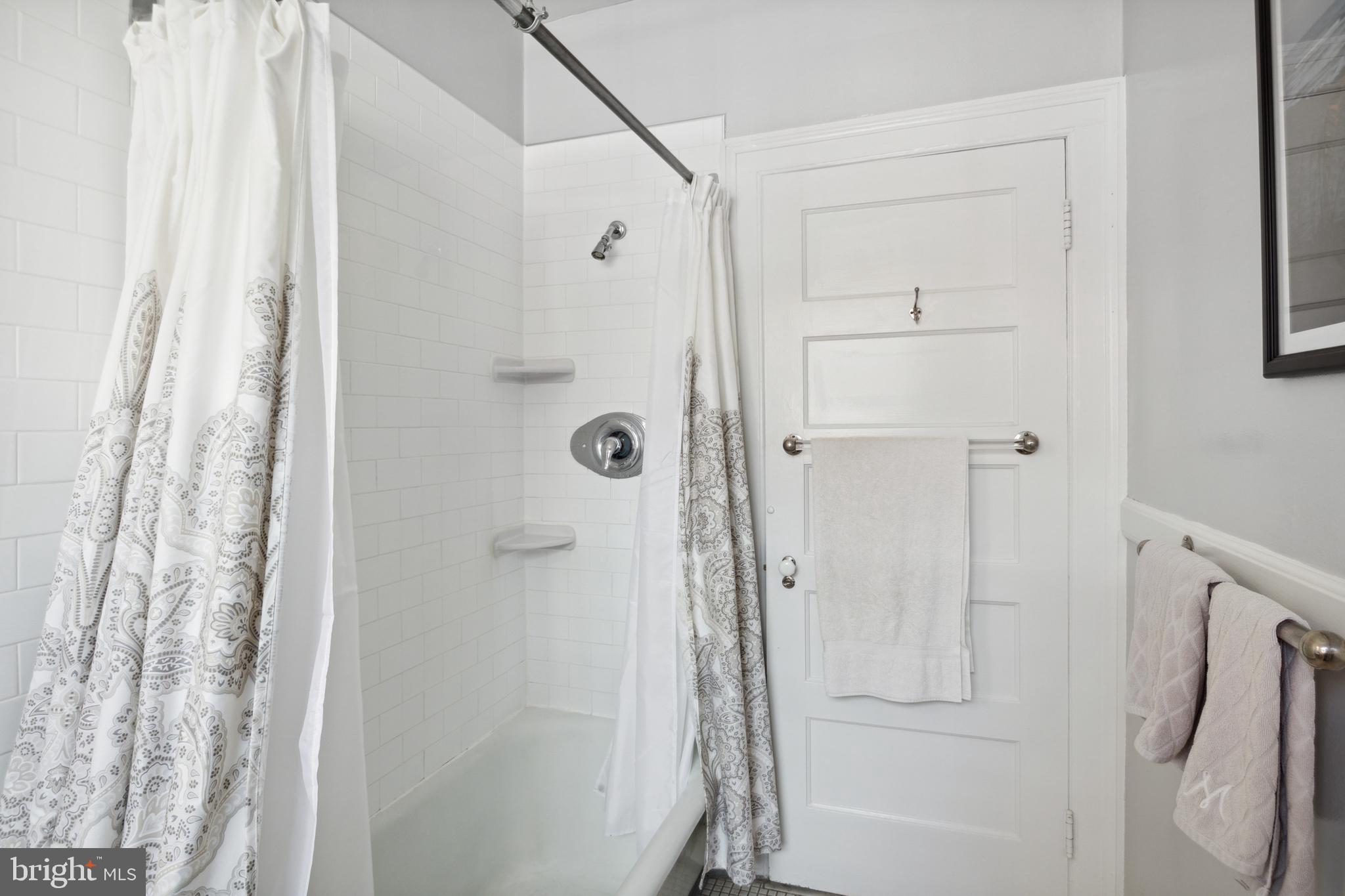 TUSCANY-CANTERBURY - Residential