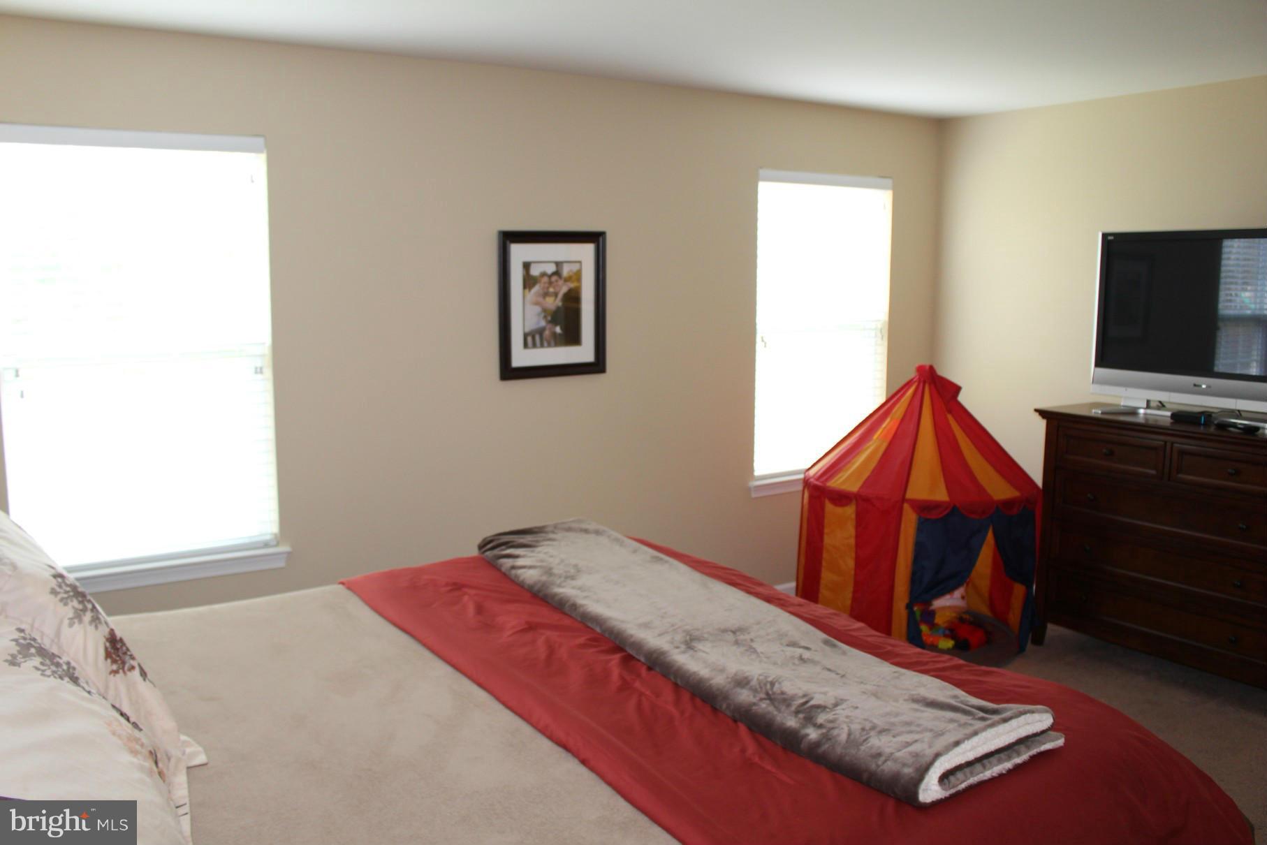 PARKWAY WEST - Residential