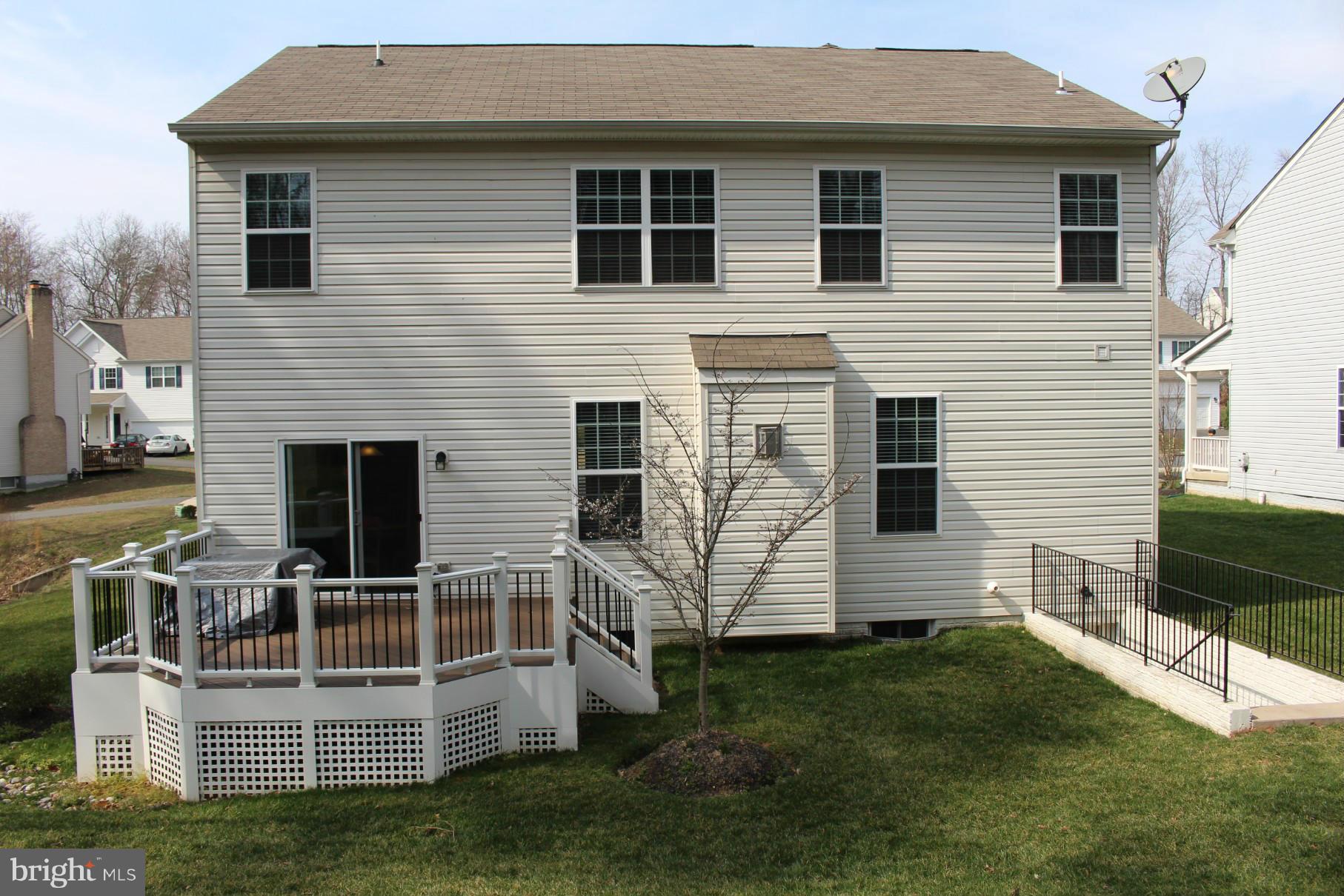 PARKWAY WEST - Residential