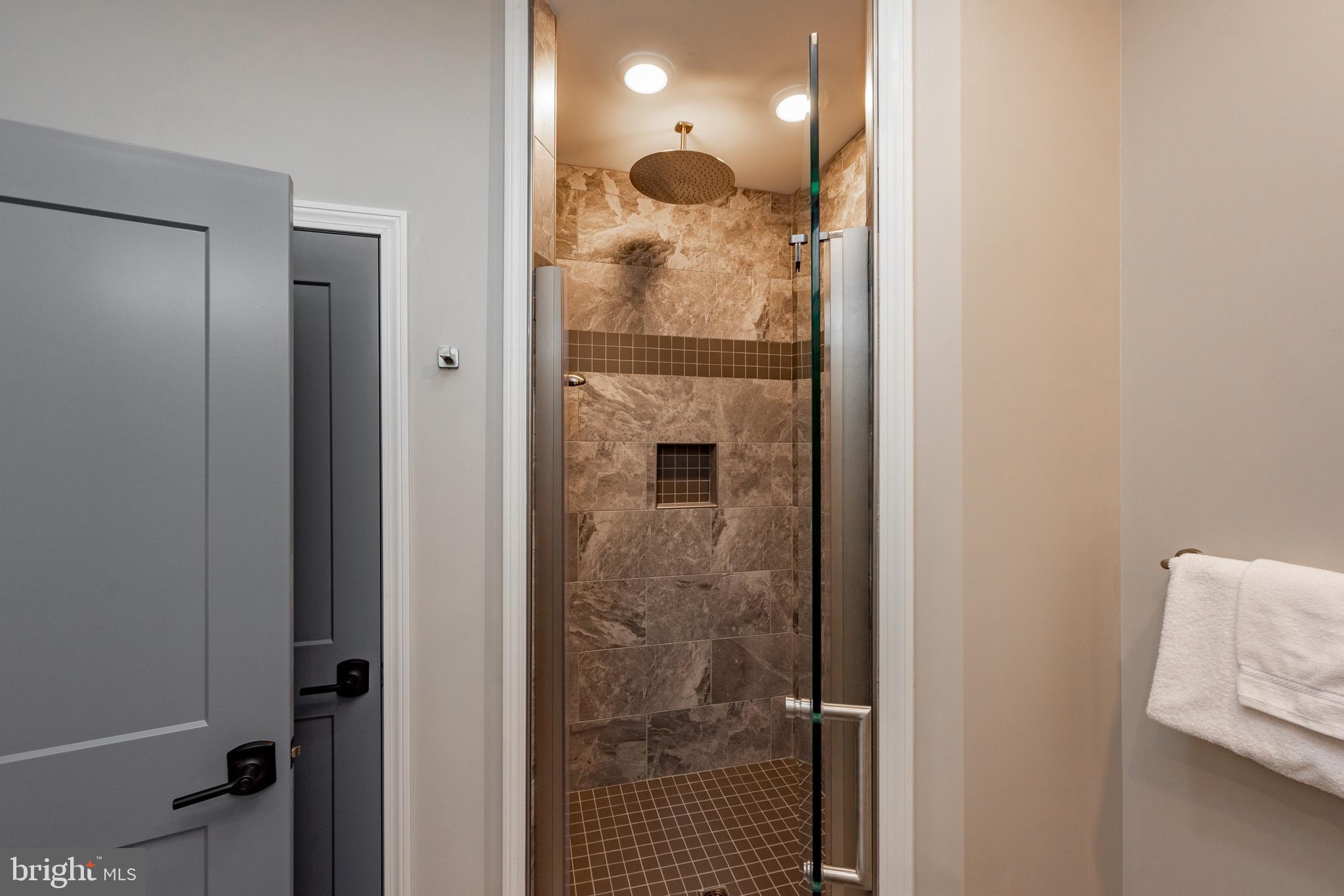 LODESTONE SUB - Residential