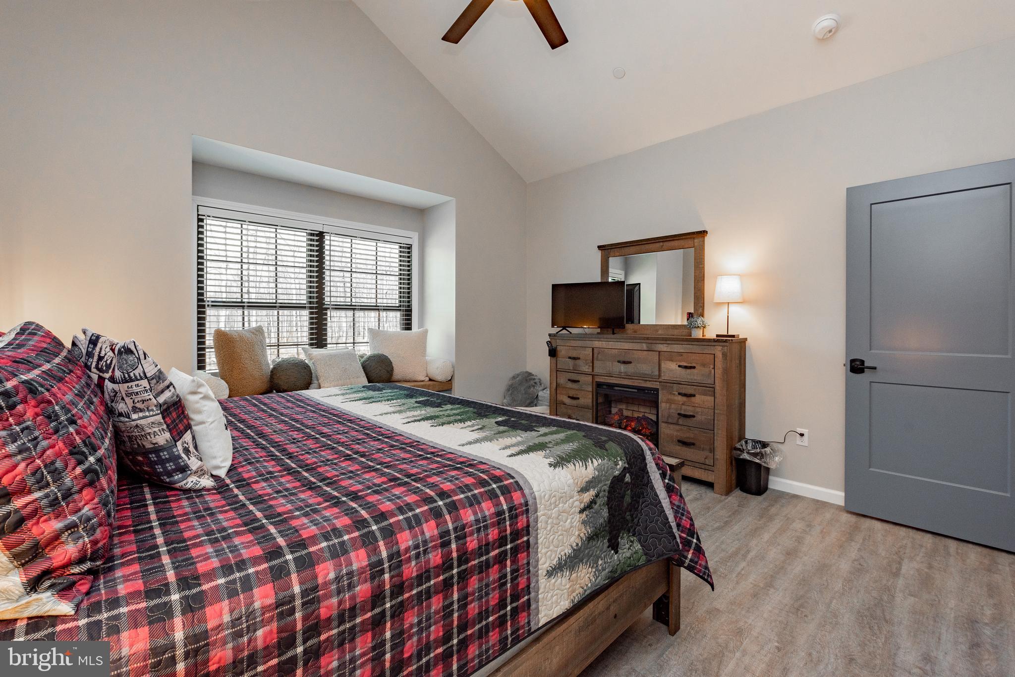 LODESTONE SUB - Residential