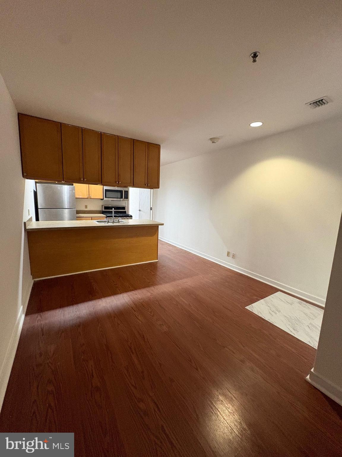 CHINATOWN - Residential