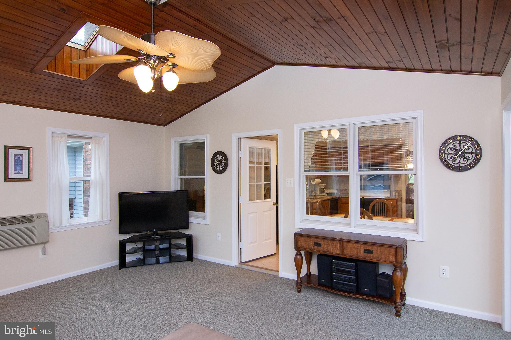 STARVIEW ESTATES - Residential