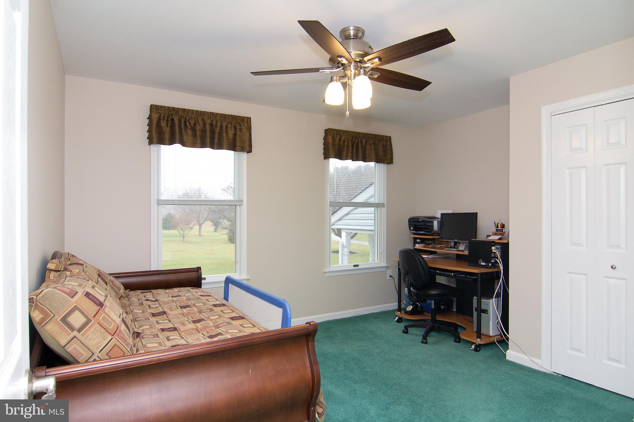 STARVIEW ESTATES - Residential