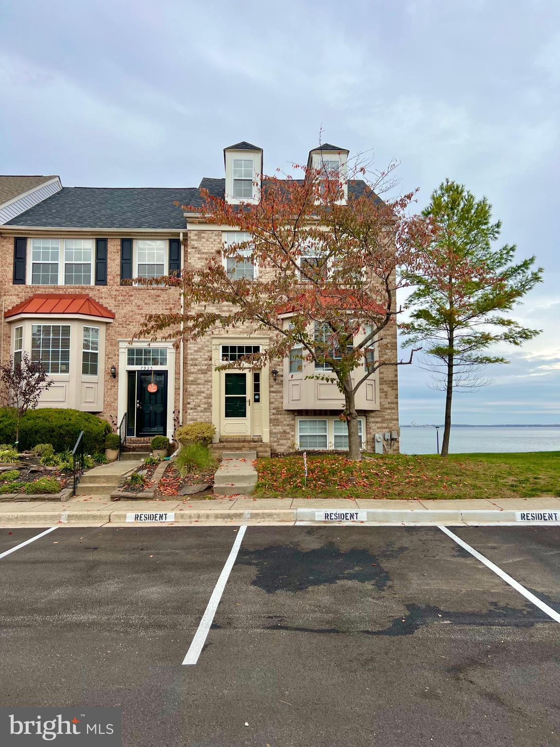 STONEY BEACH - Residential Lease