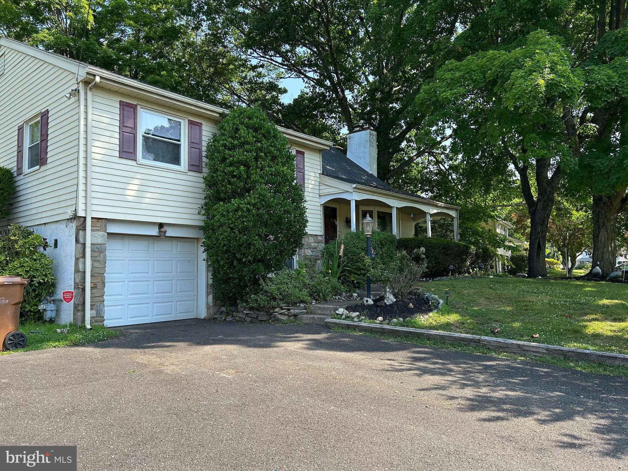 1252 HOFFMAN ROAD