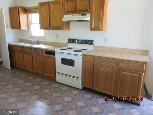 SOUTH HAMPTON - Residential