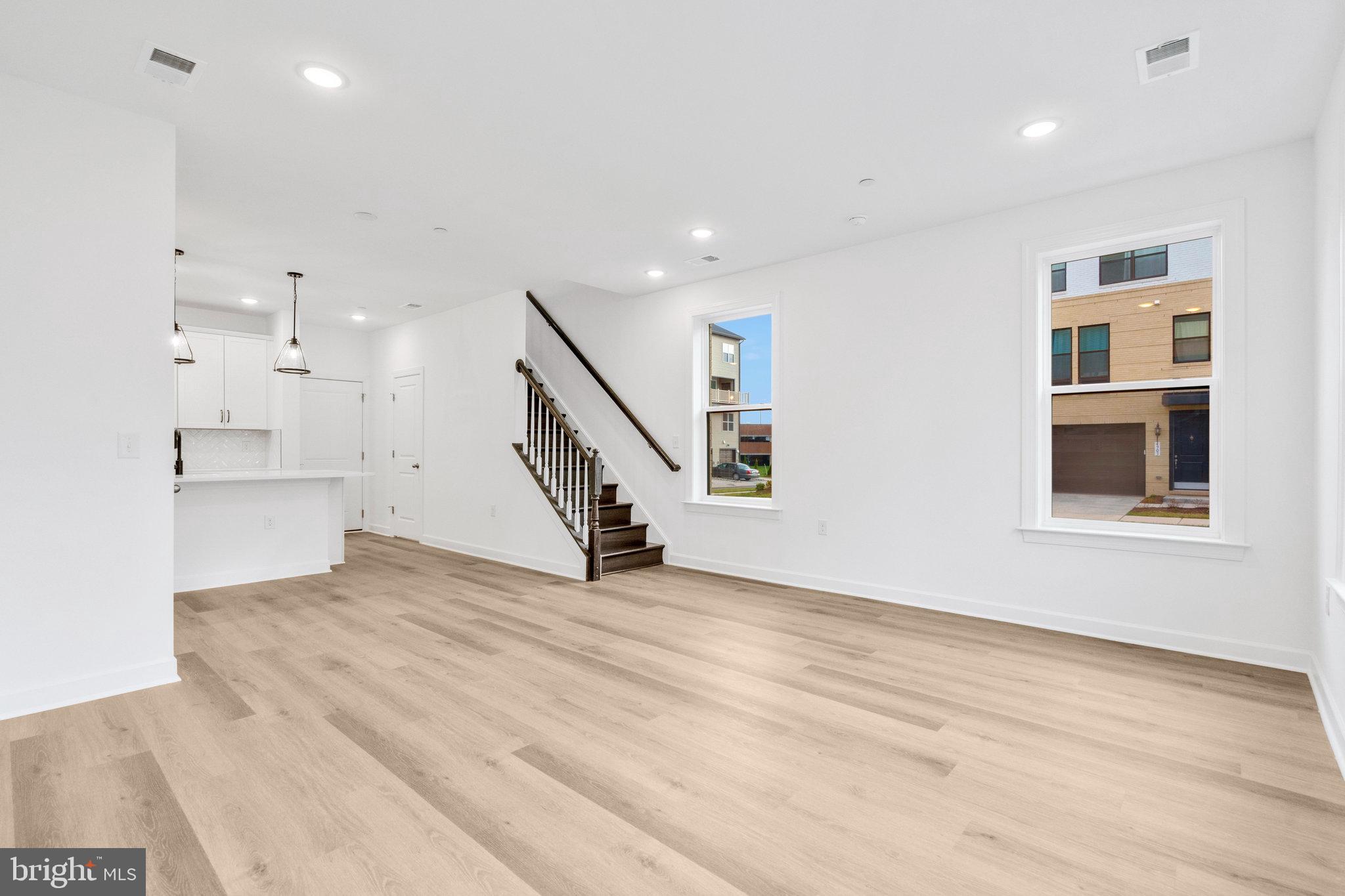 THE BOULEVARDS AT WESTFIELDS - Residential Lease