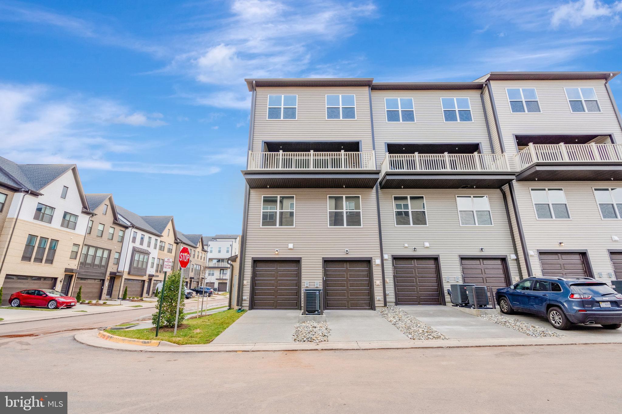 THE BOULEVARDS AT WESTFIELDS - Residential Lease