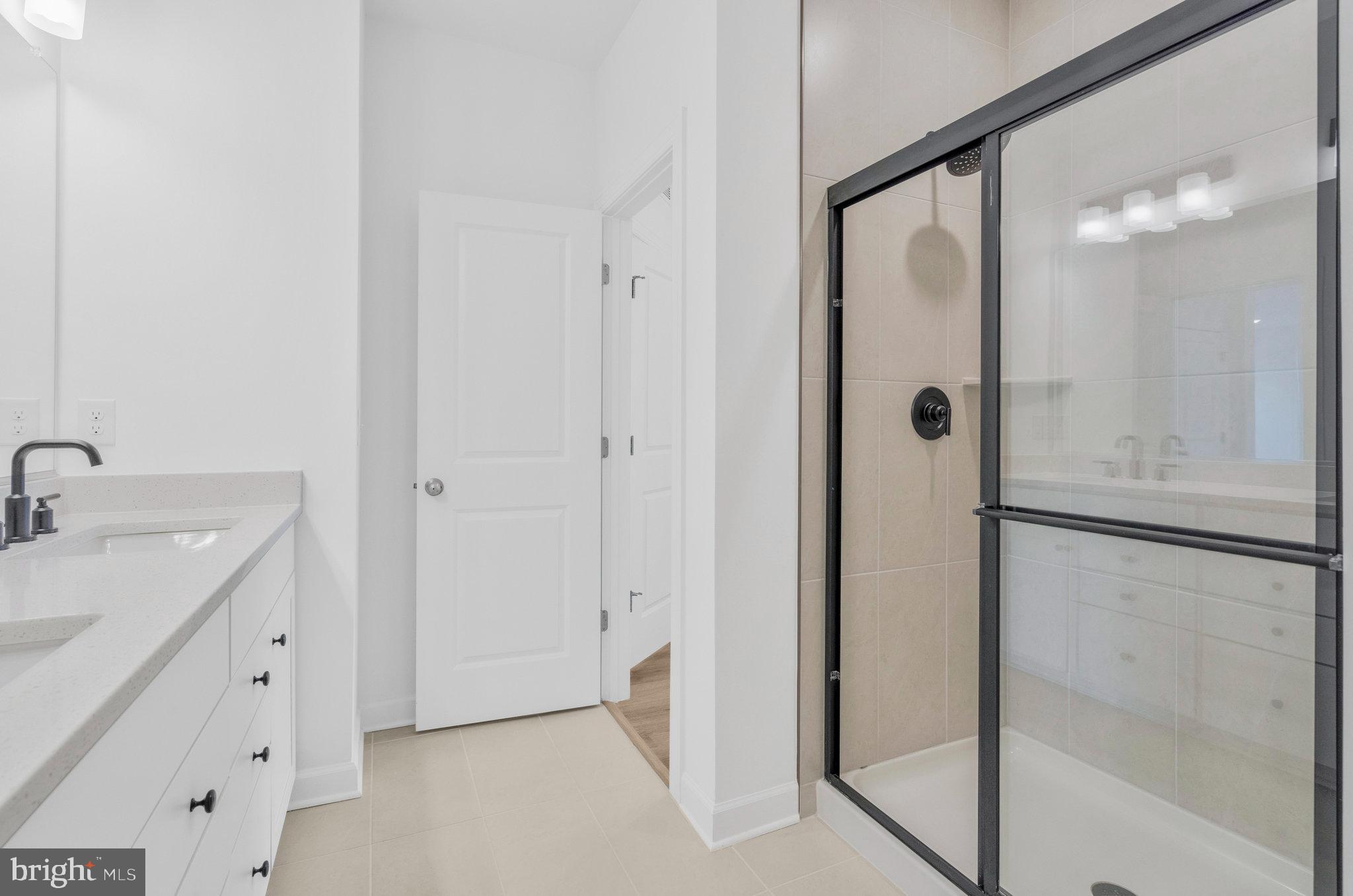 THE BOULEVARDS AT WESTFIELDS - Residential Lease