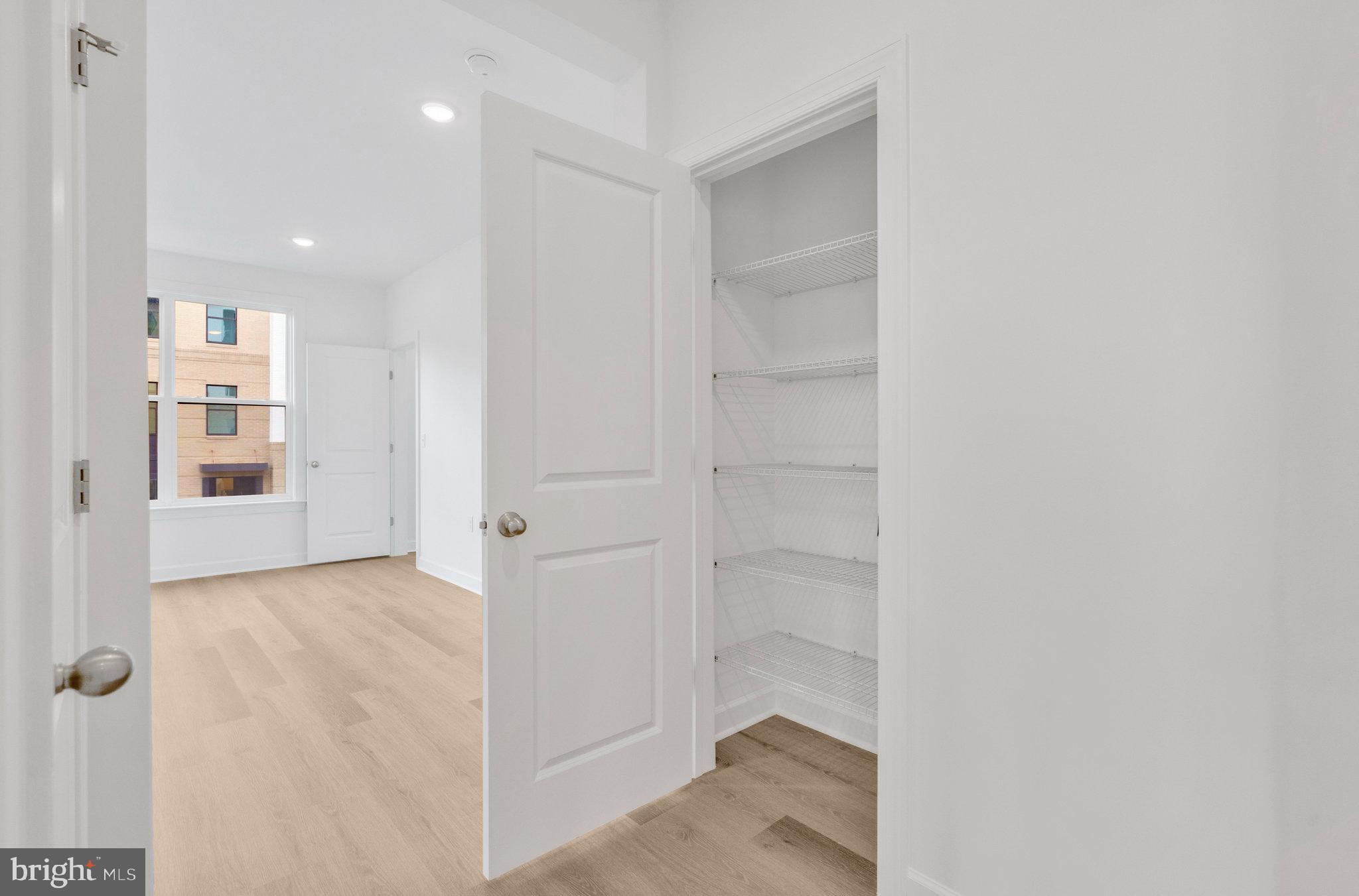 THE BOULEVARDS AT WESTFIELDS - Residential Lease