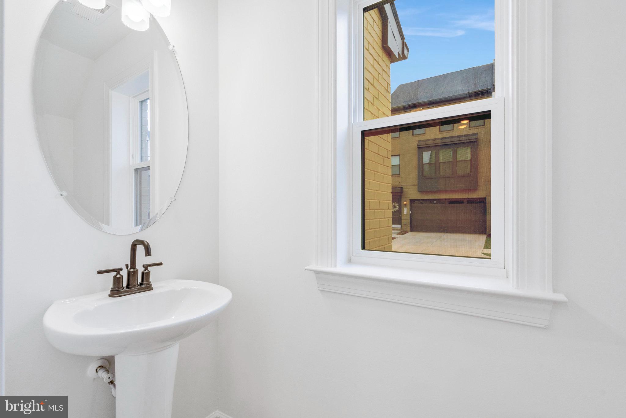 THE BOULEVARDS AT WESTFIELDS - Residential Lease