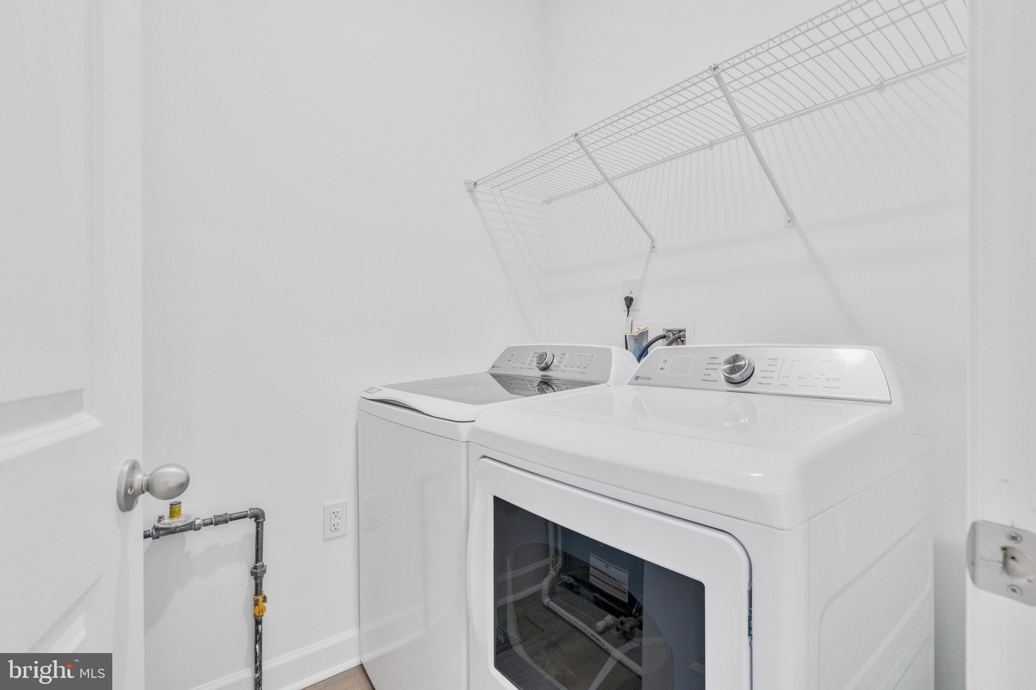 THE BOULEVARDS AT WESTFIELDS - Residential Lease