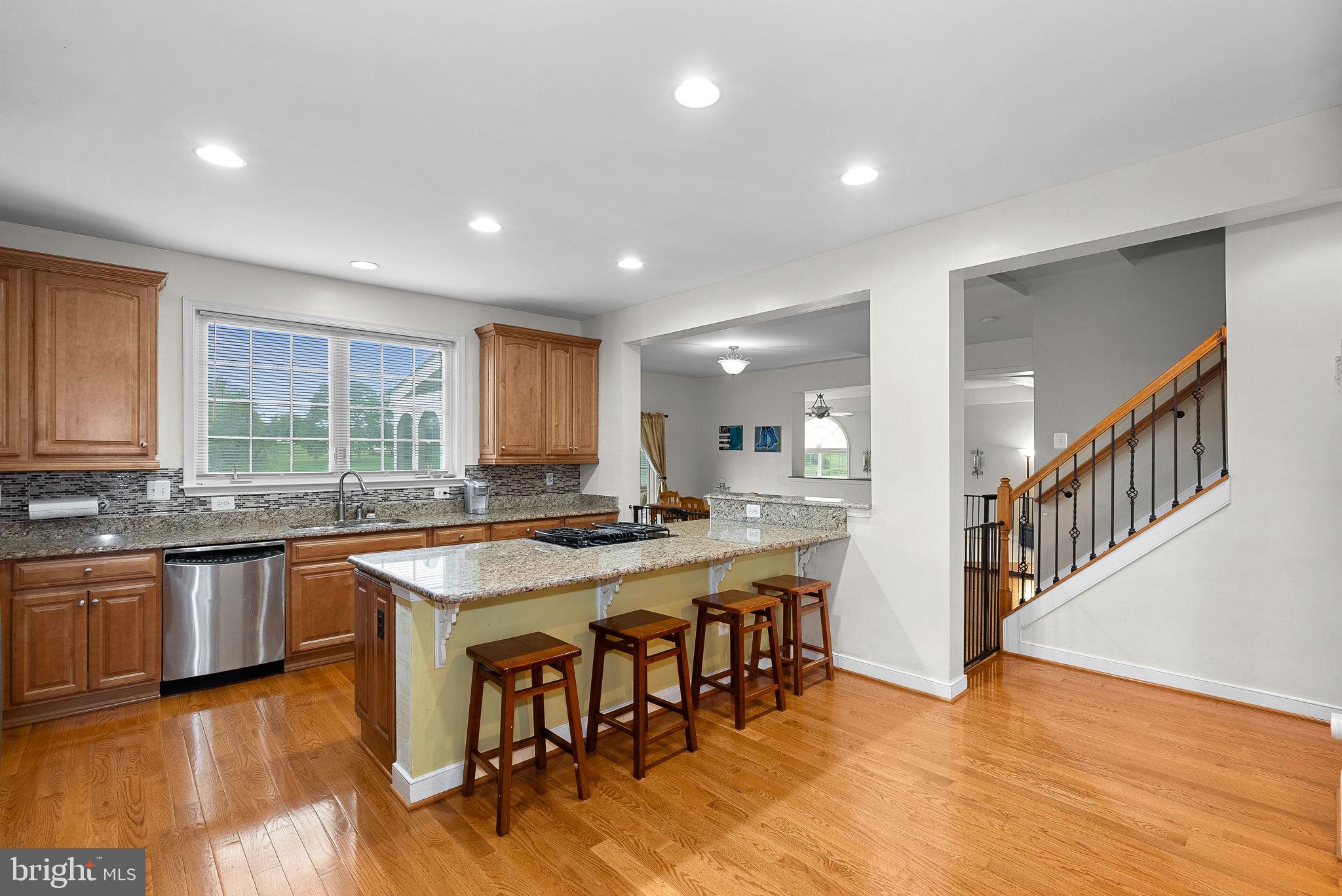 LEESBURG CROSSING - Residential