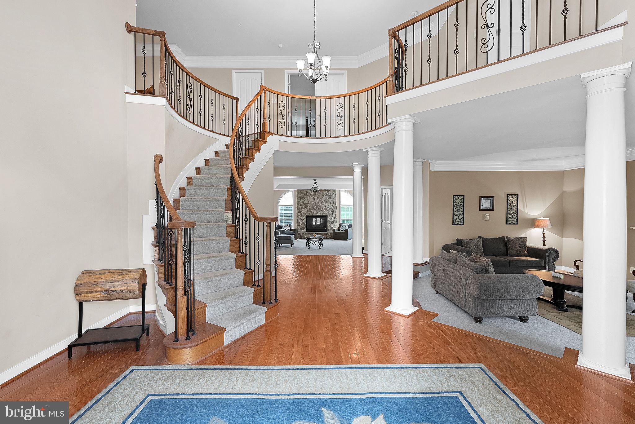 LEESBURG CROSSING - Residential