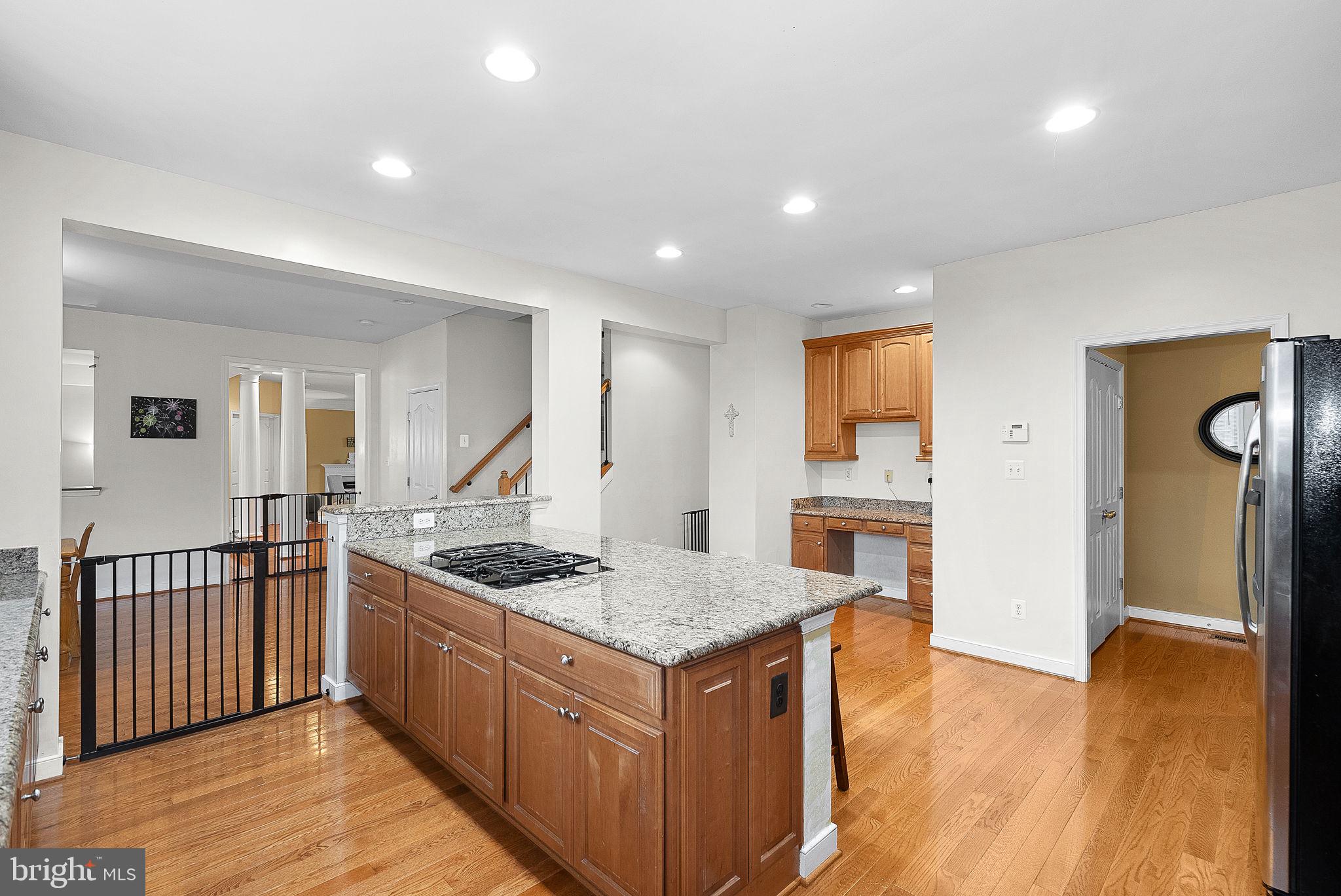 LEESBURG CROSSING - Residential