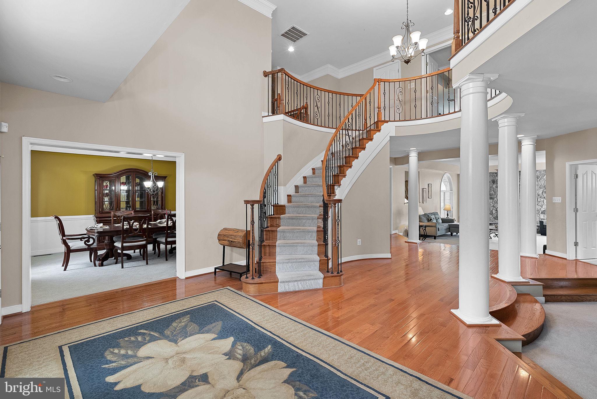 LEESBURG CROSSING - Residential