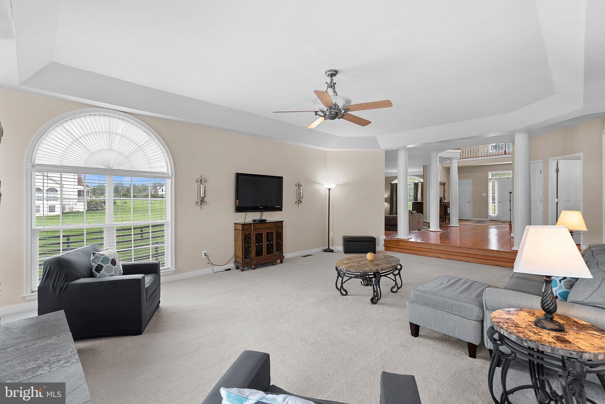 LEESBURG CROSSING - Residential