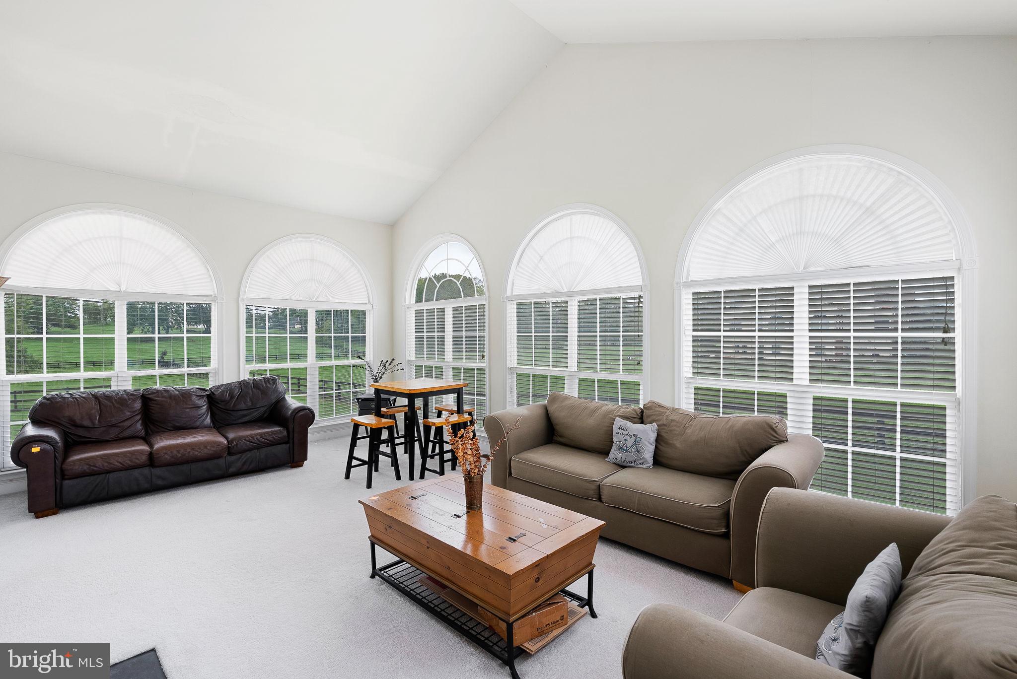 LEESBURG CROSSING - Residential