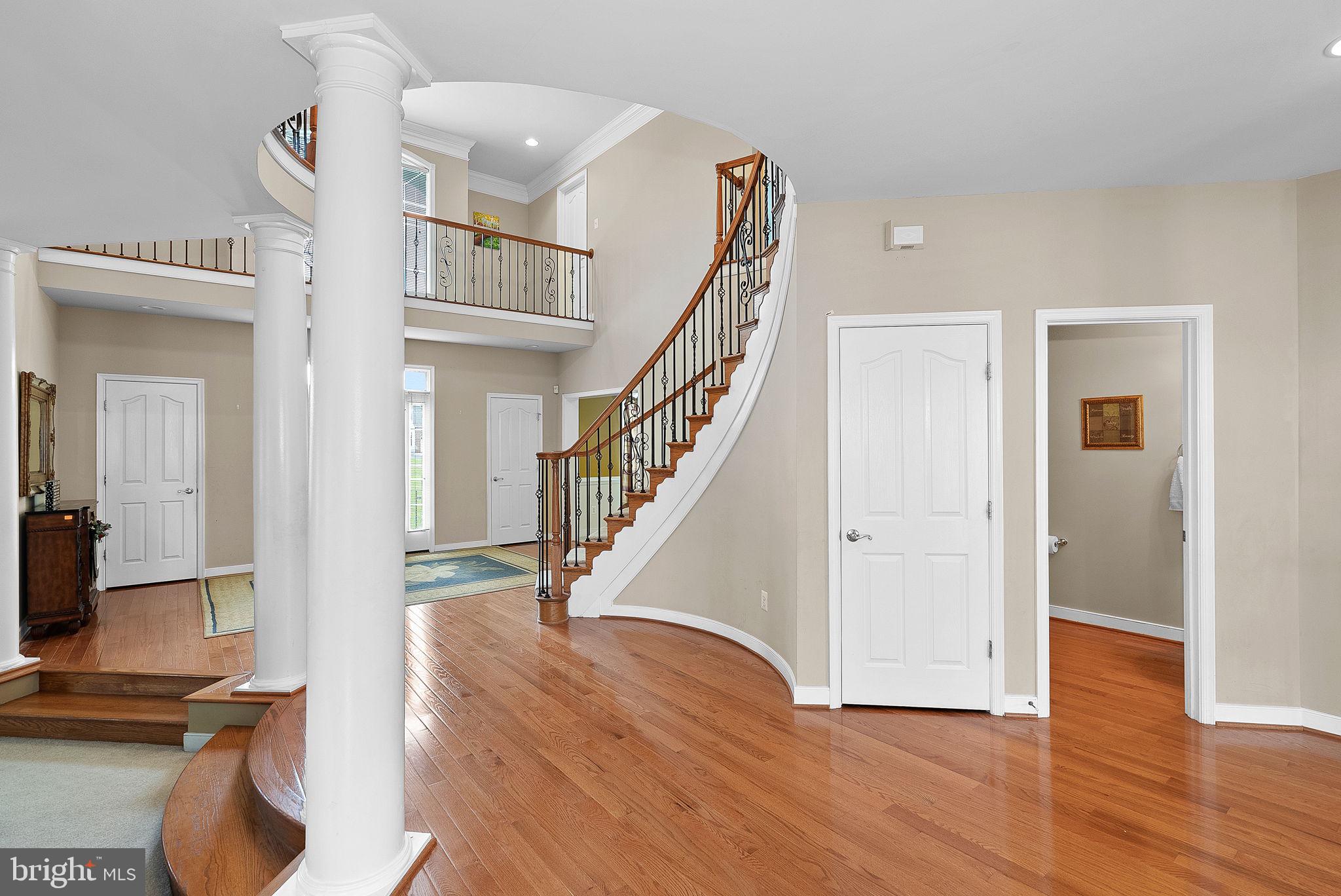 LEESBURG CROSSING - Residential