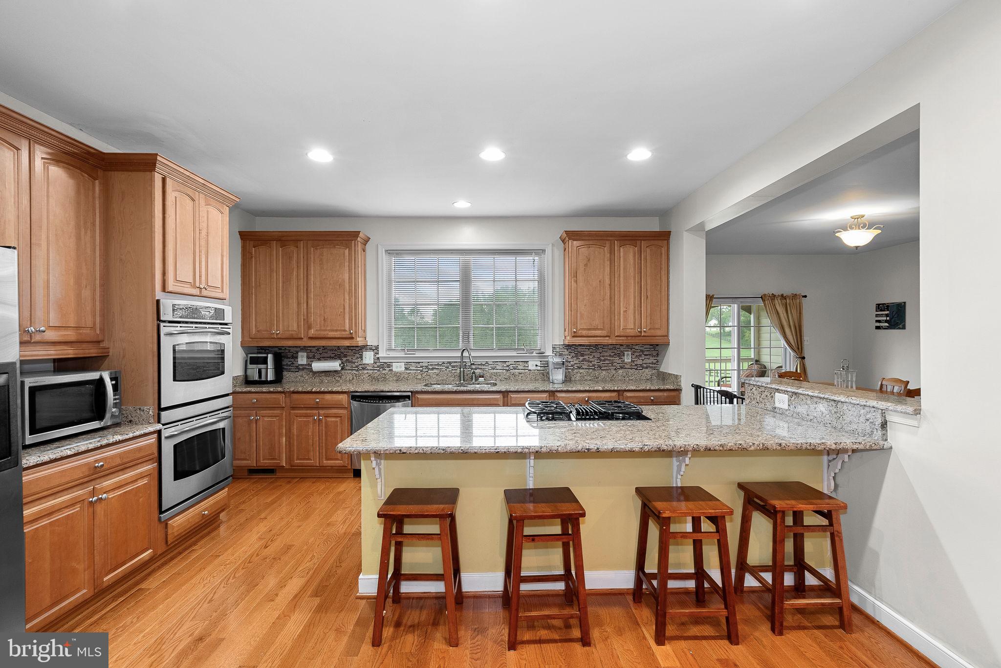 LEESBURG CROSSING - Residential