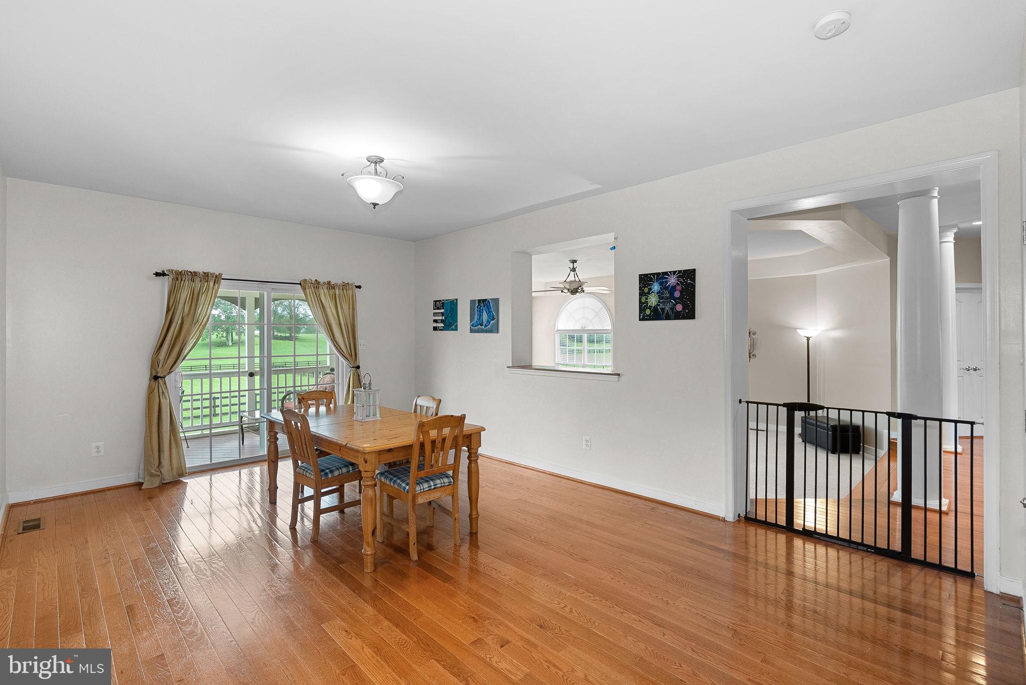 LEESBURG CROSSING - Residential