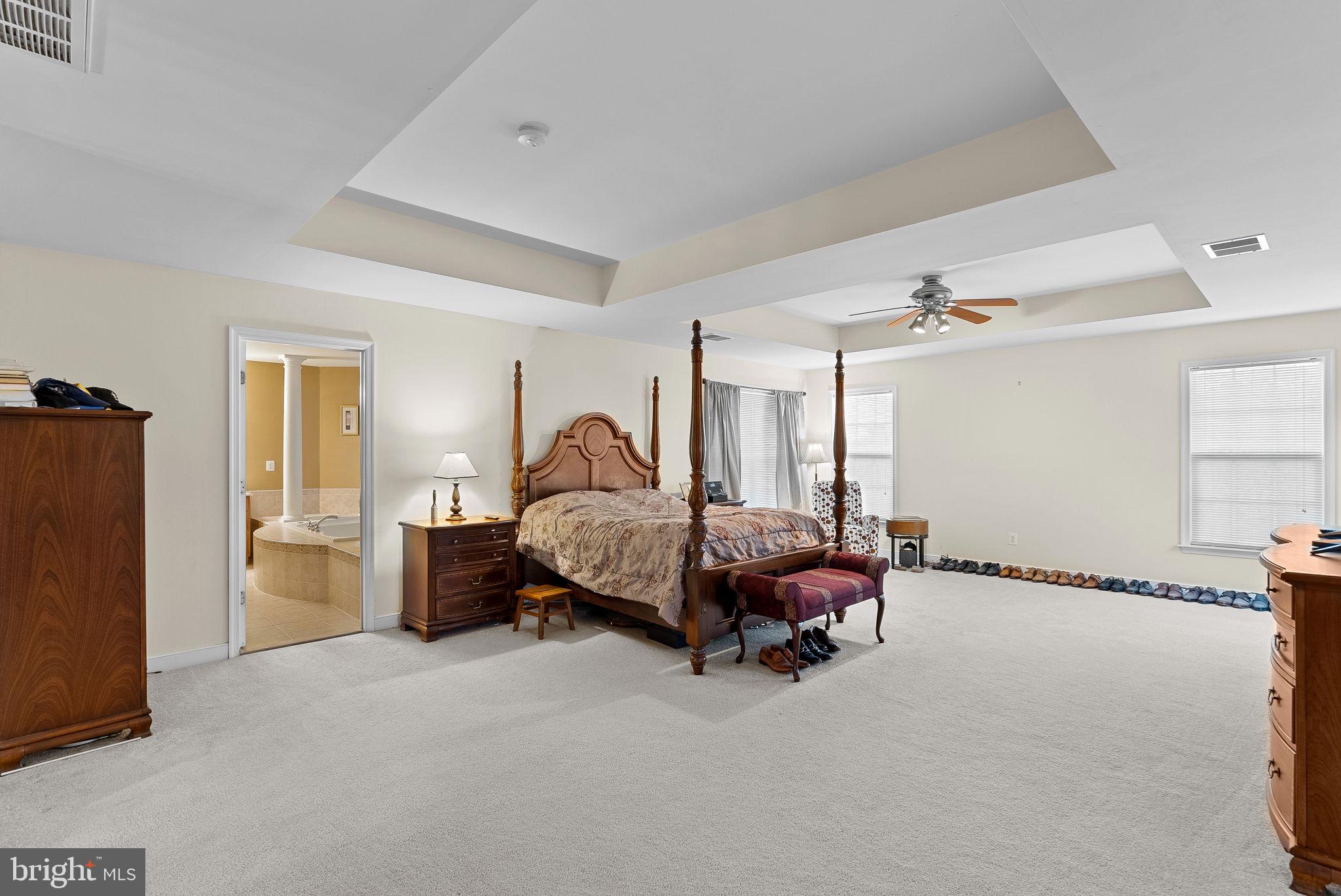 LEESBURG CROSSING - Residential